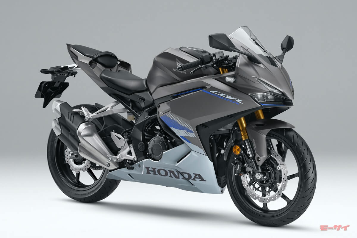 ホンダ｜CBR250RR｜水冷2気筒vs油冷単気筒【スズキGSX250R試乗・市街地／高速走行編】 同門フルカウル250スポーツ・ジクサーSF250とどう違う？