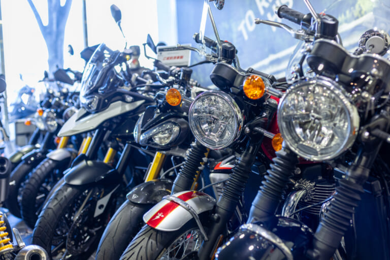 トライアンフ正規ディーラー「横浜港北」の中古車|「トライアンフが気になりはじめたら」【正規ディーラー中古車】のメリットを解説