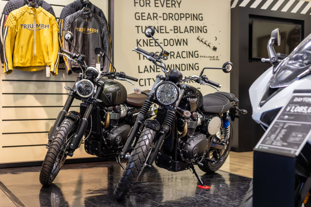 トライアンフ正規ディーラー「横浜港北」の中古車|「トライアンフが気になりはじめたら」【正規ディーラー中古車】のメリットを解説