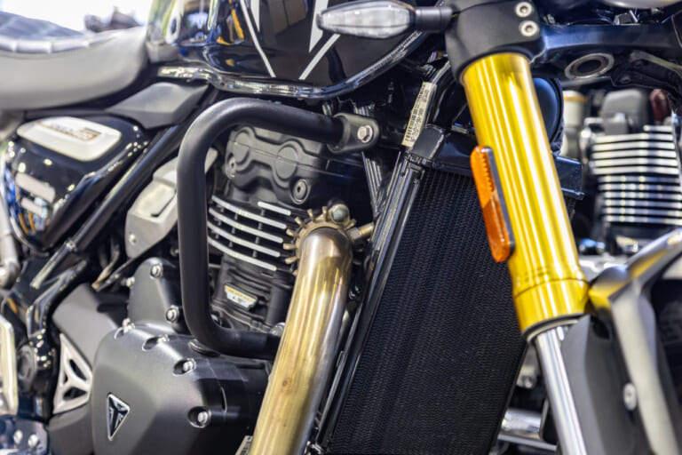 トライアンフ正規ディーラー「横浜港北」の中古車|「トライアンフが気になりはじめたら」【正規ディーラー中古車】のメリットを解説