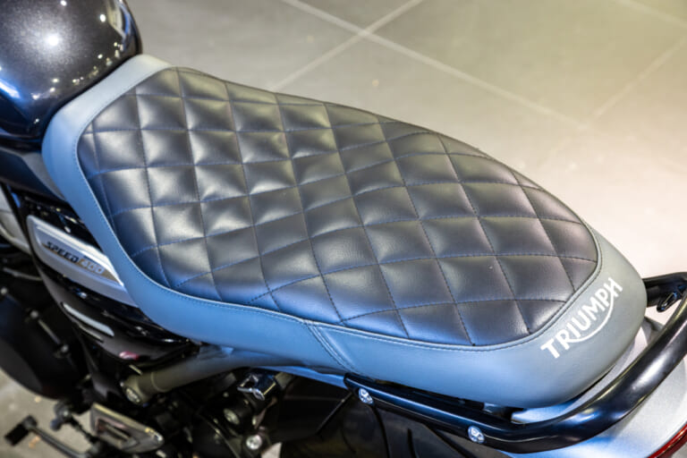 トライアンフ正規ディーラー「横浜港北」の中古車|「トライアンフが気になりはじめたら」【正規ディーラー中古車】のメリットを解説