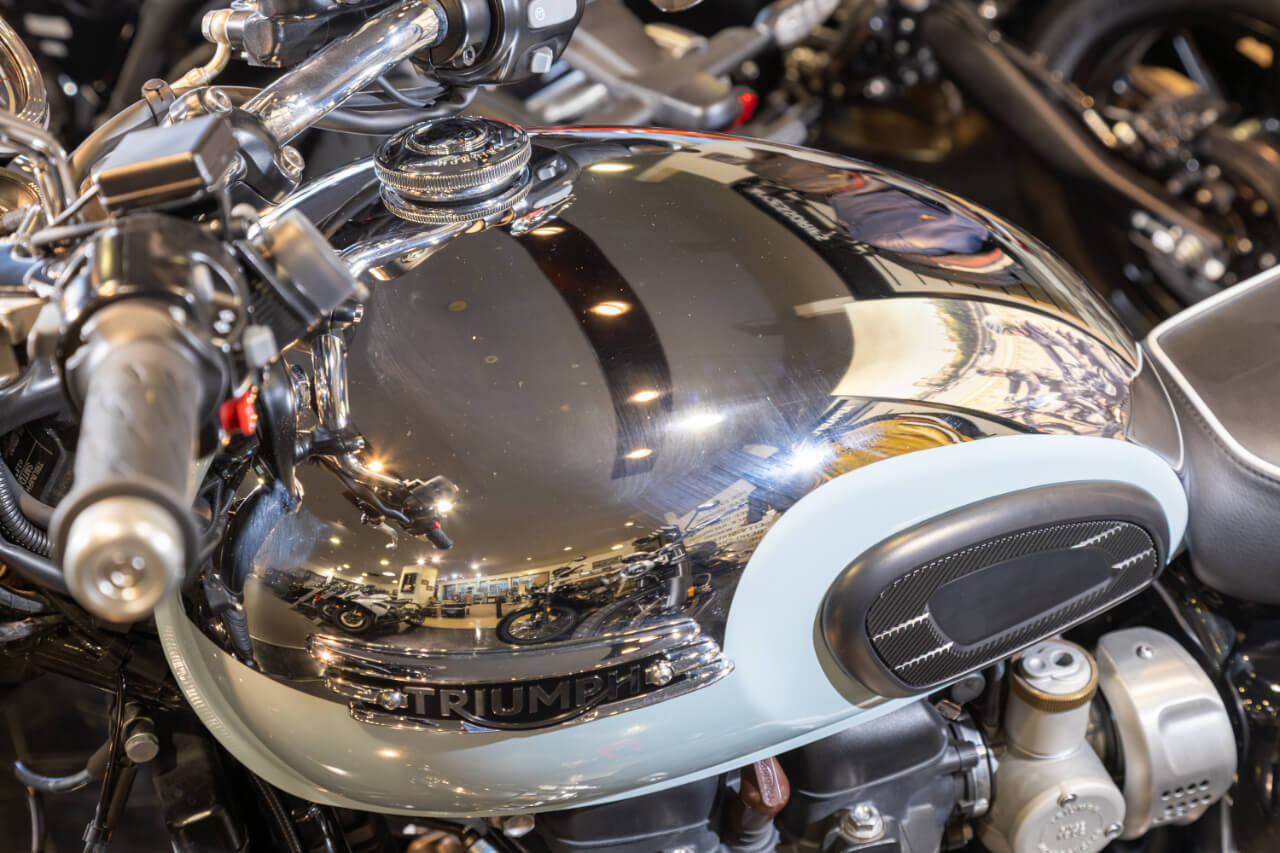 トライアンフ正規ディーラー「横浜港北」の中古車|「トライアンフが気になりはじめたら」【正規ディーラー中古車】のメリットを解説