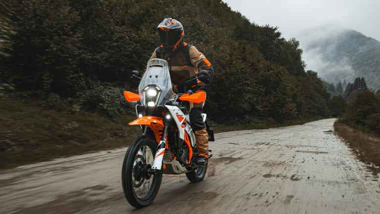 KTM|390ADVENTURE|400cc輸入バイクおすすめ21選! 車検付きでもコスパ意外と良く、所有感高し【2025年12月版】