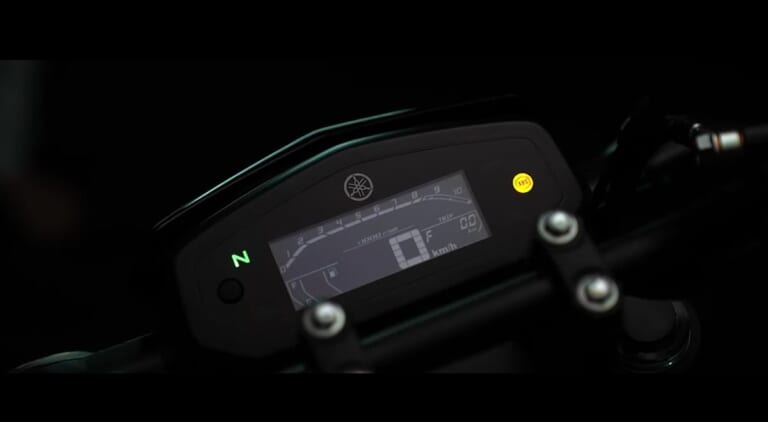 YAMAHA FZ-RAVE|【海外珍車】ヤマハ(YAMAHA)FZ-Rave:MTとは異なるストリートファイター! コネクト機能を搭載したタフモデル