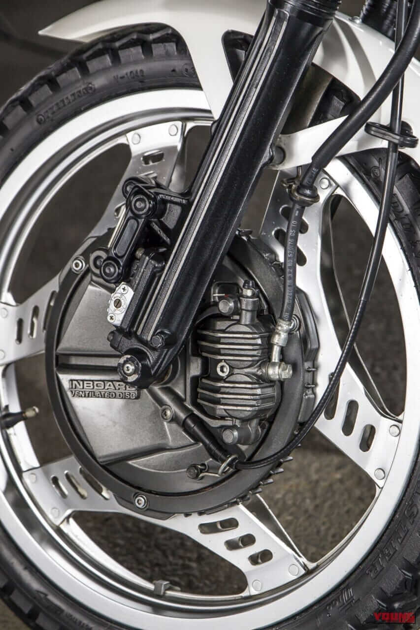 HONDA CBX400F｜【昭和名車】ホンダ(HONDA)CBX400F【1981～1984】各部解説：改革の旗手として恥じない最先端メカの数々