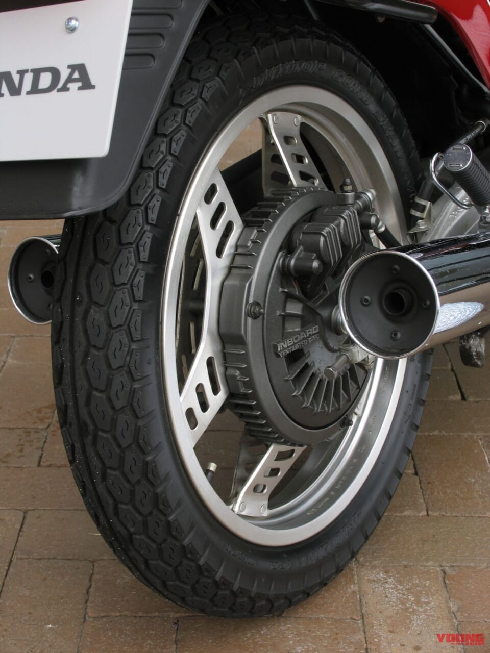 HONDA CBX400F|【昭和名車】ホンダ(HONDA)CBX400F【1981~1984】各部解説:改革の旗手として恥じない最先端メカの数々