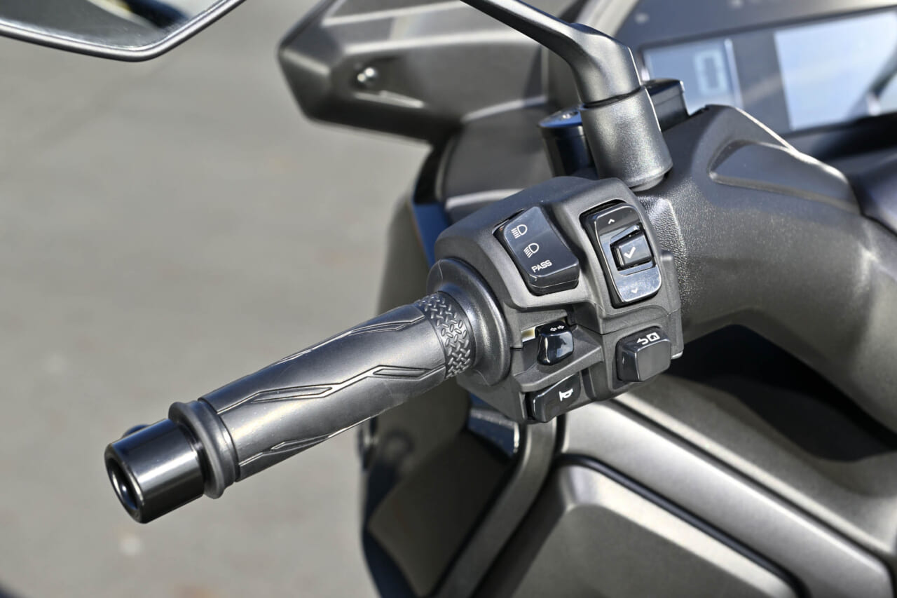 ｜【“MAXシリーズ”は250ccクラスもやっぱりスポーティ！】ヤマハ　XMAX ’25モデル試乗レポート