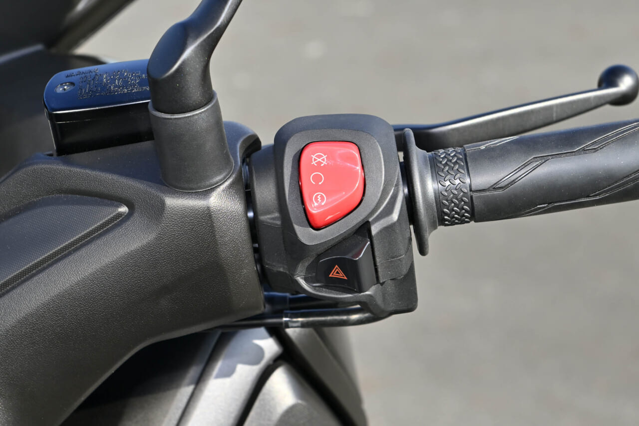 |【“MAXシリーズ”は250ccクラスもやっぱりスポーティ!】ヤマハ XMAX ’25モデル試乗レポート