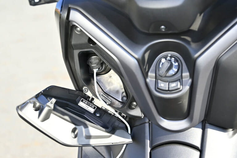 ヤマハ|XMAX|2025年モデル|【“MAXシリーズ”は250ccクラスもやっぱりスポーティ!】ヤマハ XMAX ’25モデル試乗レポート