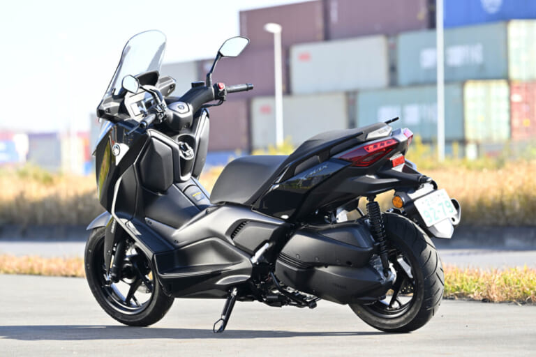 ヤマハ|XMAX|2025年モデル|【“MAXシリーズ”は250ccクラスもやっぱりスポーティ!】ヤマハ XMAX ’25モデル試乗レポート