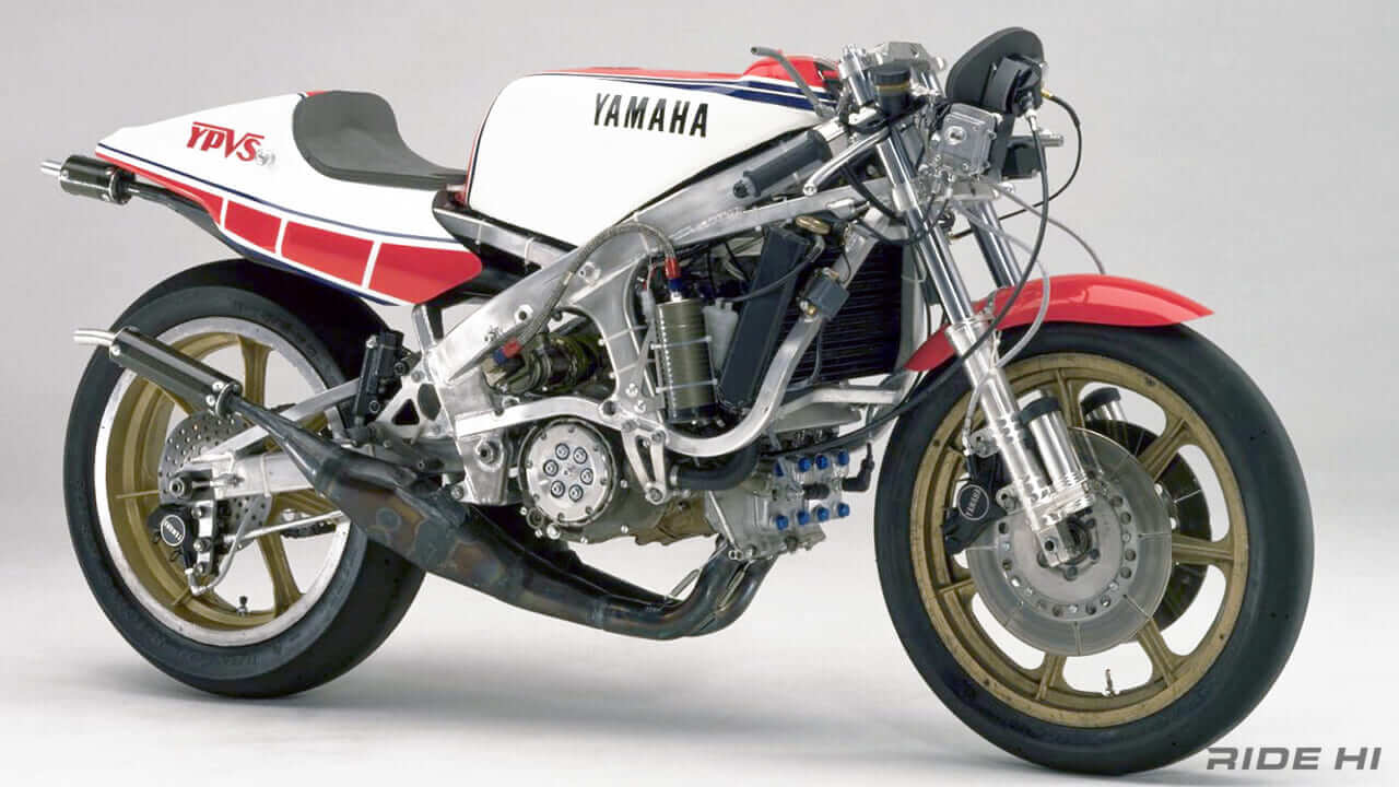 ヤマハ｜RZV500R｜「2スト500が普通のバイク屋で買えた」壮絶メカニズムでV4を具現化したヤマハ「RZV500R」