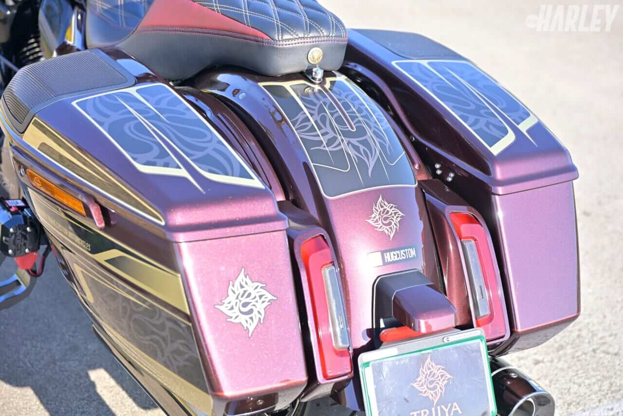 ハーレーダビッドソン｜CVO ROADGLIDE｜トライジャカスタム｜リヤフェンダー｜ラッピングでより手軽に車体カラーを自在にアレンジ＜TRIJYA CUSTOM MOTORCYCLES｜CVO ROADGLIDE＞