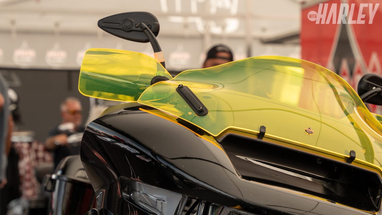 KLOCK WERKS｜Flare ハンドガード｜装着｜海外のハーレーパーツを日本で気軽に購入できるスズキ&アソシエイツ