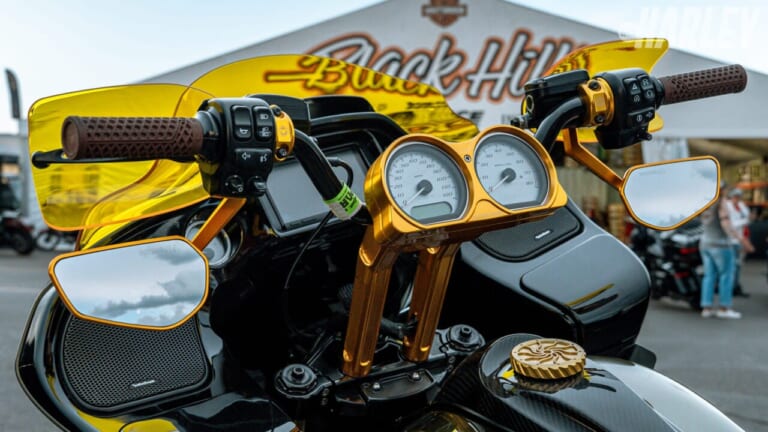 KLOCK WERKS|Flare ハンドガード|装着|海外のハーレーパーツを日本で気軽に購入できるスズキ&アソシエイツ