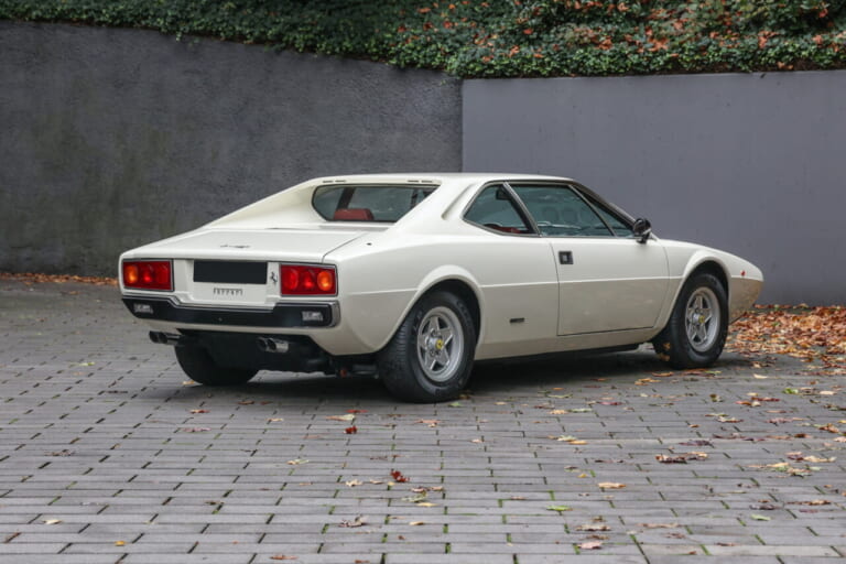フェラーリ|Dino 308 GT4(1973)|「ざんねんなフェラーリ」──史上最遅モデルほか、なぜかそれなりに需要はあった?