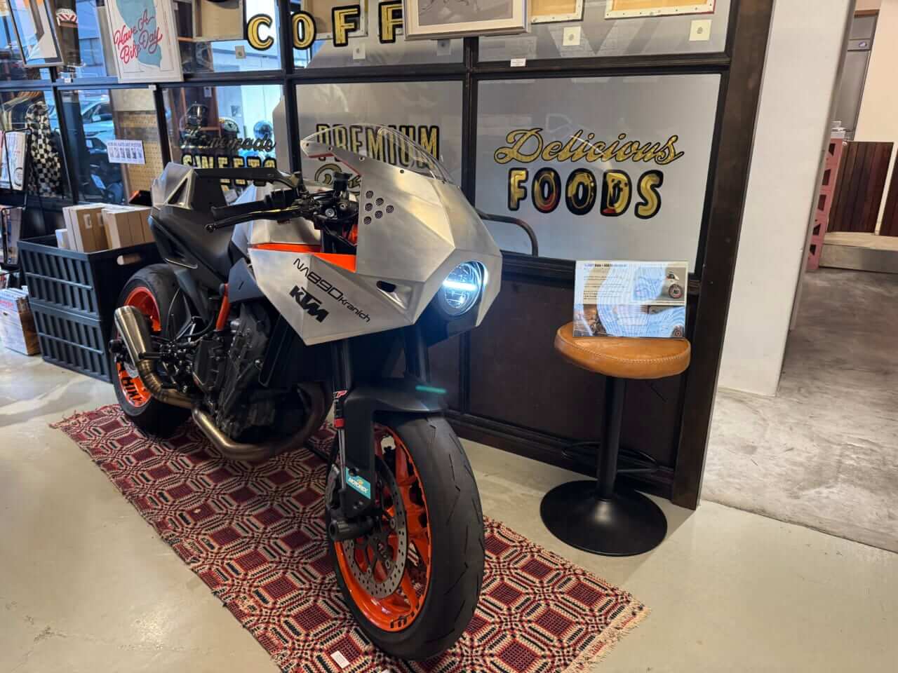 女優・指出瑞貴の『バイク×音楽×コーヒーdiary(仮）』その8｜女優・指出瑞貴の『バイク×音楽×コーヒーdiary(仮）』その8：エンジンを止めたら、下町時間。浅草編