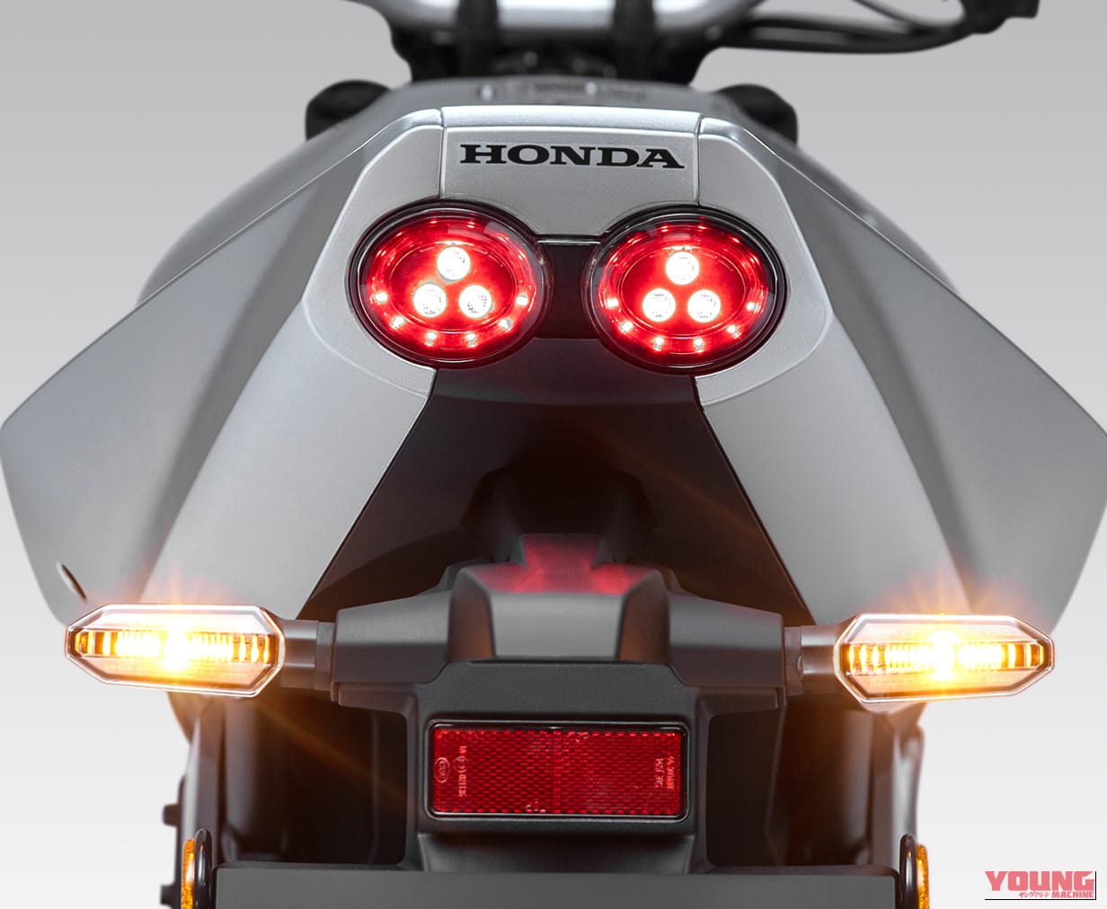 |新型CB400スーパーフォアも占える?! ホンダが「CB500スーパーフォア」のカラーバリエーションを公開!【海外】