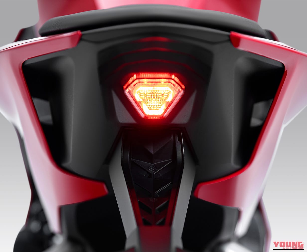 |新型4気筒スポーツ「CBR400R FOUR」カウントダウン?! ホンダが「CBR500R FOUR」のカラーバリエーションを公開!【海外】