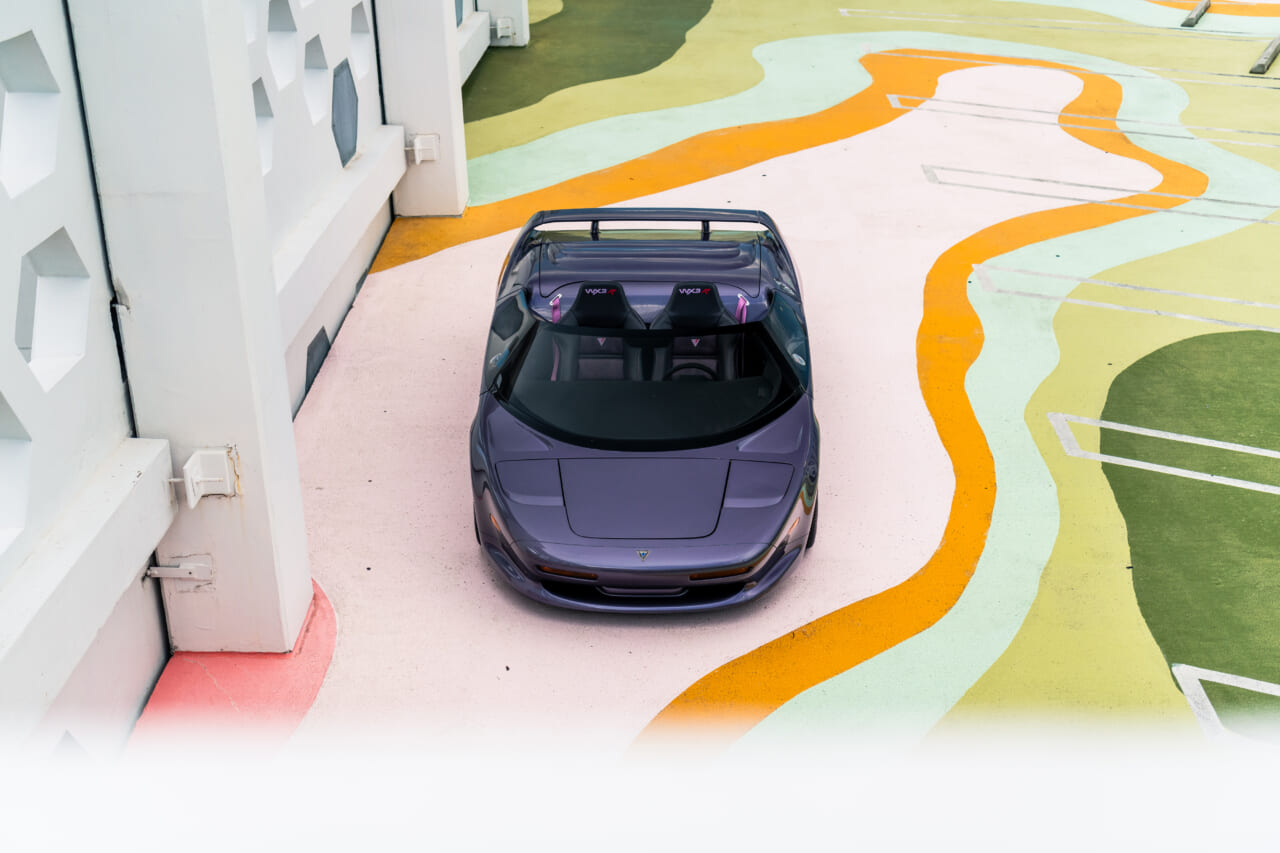 |世界に1台のヴェクターWX3ロードスター|380km/h超を狙った米製スーパーカーの数奇な運命