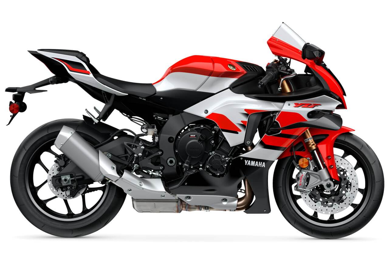 ｜ヤマハ「YZF-R1」「YZF-R1M」の2026年モデル登場！ カーボン製ウイングレット採用の最新型は70周年記念カラーを先行発売