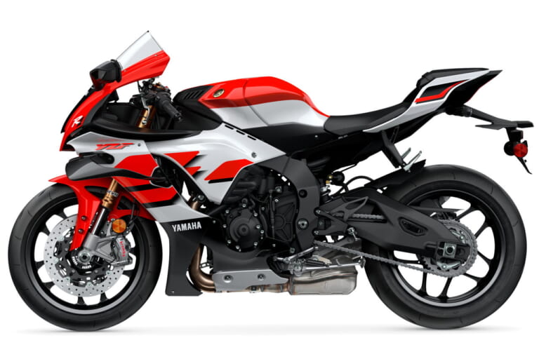 ヤマハ｜YZF-R1｜2026年モデル｜ヤマハ「YZF-R1」「YZF-R1M」の2026年モデル登場！ カーボン製ウイングレット採用の最新型は70周年記念カラーを先行発売