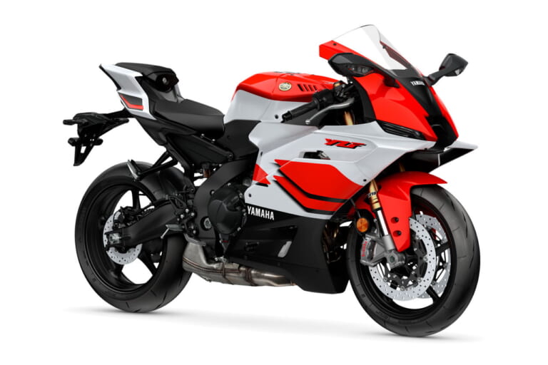 ヤマハ｜YZF-R9｜2026年モデル｜新標準カラーは150万円切り据え置き！ ヤマハ「YZF-R9」に新色と限定70周年カラーが登場