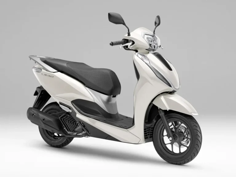 HONDA LEAD125｜【ホンダ(HONDA)新型】125ccスクーター『LEAD 125（リード125）』2色追加で新発売:シート下スペース約37Lでスマートキー＆USBソケットも標準装備！