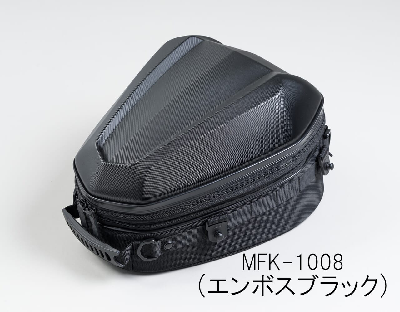 シェルシートバッグＭ｜【新商品】 “使えるスポーツシェイプ”拡張機能ありのPCシートバッグ「シェルシートバッグＭ」がタナックスから新発売！