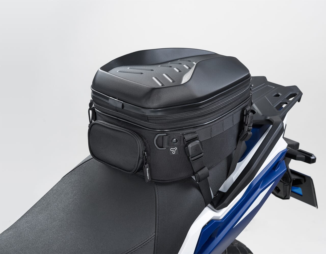 シェルシートバッグＬ｜【新商品】行きも帰りも充分積める！拡張機能付き大容量PCシートバッグ「シェルシートバッグL」がタナックスから新発売！