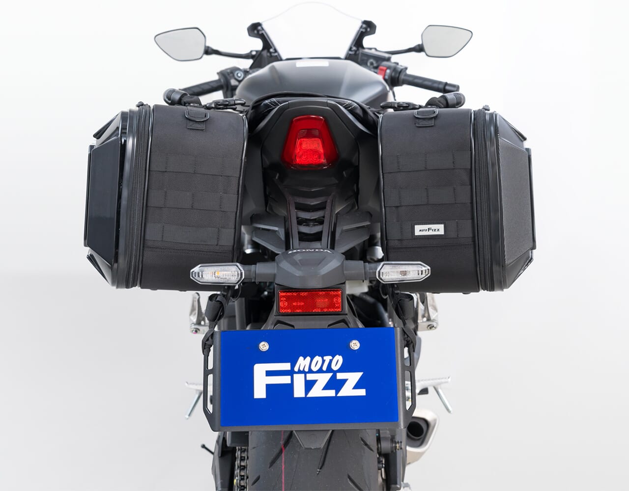 ｜【タナックス】ステー不要のパニアケース型PCサイドバッグ「ツアーシェルケースＭ」が新発売！