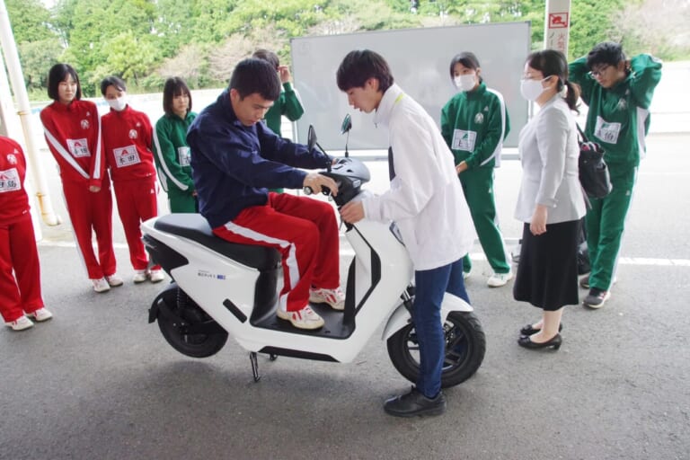 50ccガソリン原付が生産終了！ 今後の原付バイク通学に最適なモデルはなに？｜50ccガソリン原付が生産終了！ 今後の原付バイク通学に最適なモデルはなに？＜電動原付一種 編＞