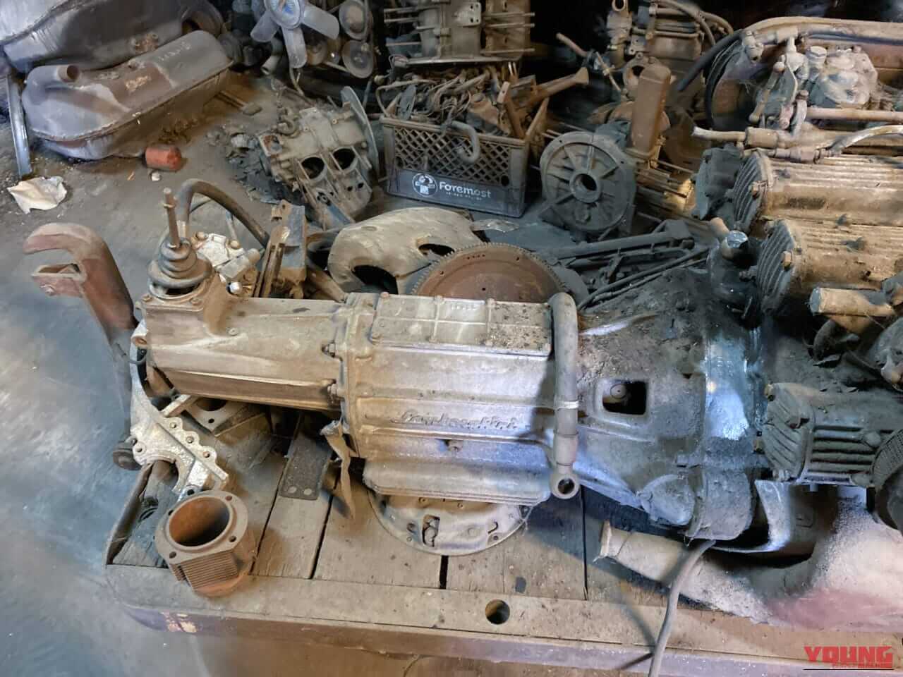 ランボルギーニ｜V12エンジン+トランスミッション｜100万円から買えるランボルギーニ?! ミステリアスな猛牛マシン＆グッズ4選!