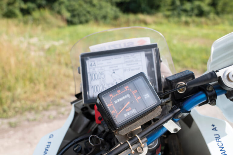 スズキ｜DR650｜パリダカ仕様｜「もしかして2回走った？」1994年のパリダカで唯一の完走を果たしたスズキ車「DR650」