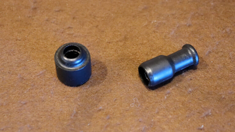 【DIY整備ケミカル検証】カチコチゴムを復活するラバゲイン：素材別に試して分かった「使っていいゴム/ダメなゴム」｜【DIY整備ケミカル検証】カチコチゴムを復活するラバゲイン：素材別に試して分かった「使っていいゴム/ダメなゴム」