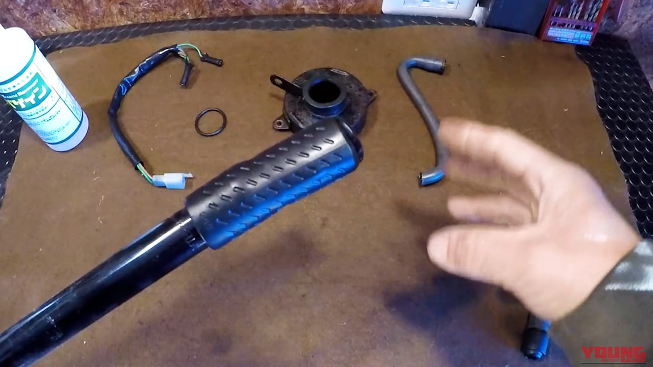 【DIY整備ケミカル検証】カチコチゴムを復活するラバゲイン：素材別に試して分かった「使っていいゴム/ダメなゴム」｜【DIY整備ケミカル検証】カチコチゴムを復活するラバゲイン：素材別に試して分かった「使っていいゴム/ダメなゴム」