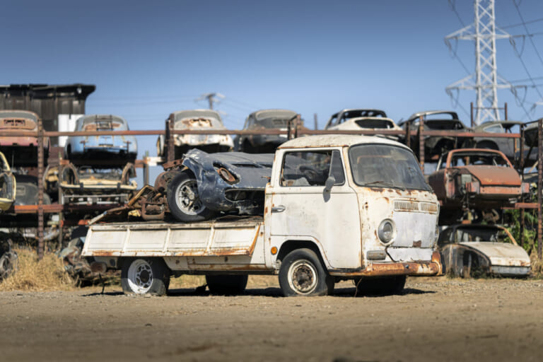 ランボルギーニ｜ミウラP400 前半部分｜100万円から買えるランボルギーニ?! ミステリアスな猛牛マシン＆グッズ4選!