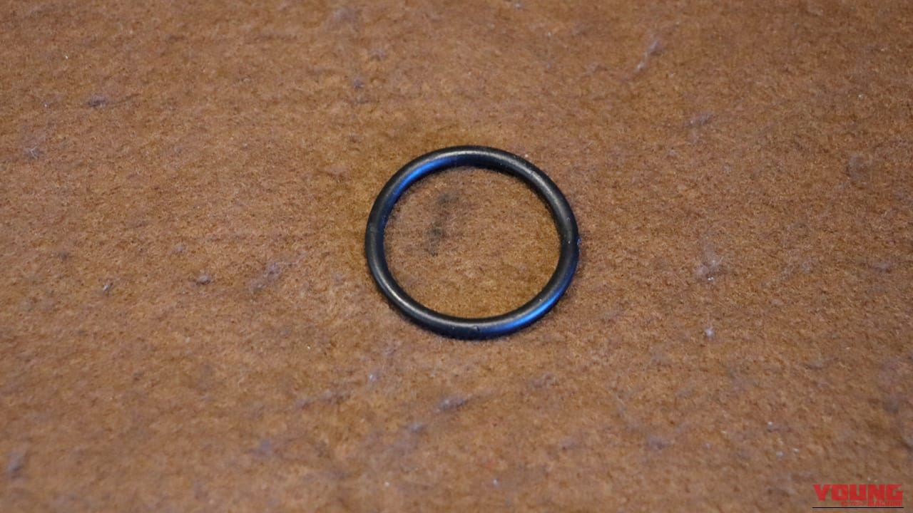 【DIY整備ケミカル検証】カチコチゴムを復活するラバゲイン：素材別に試して分かった「使っていいゴム/ダメなゴム」｜【DIY整備ケミカル検証】カチコチゴムを復活するラバゲイン：素材別に試して分かった「使っていいゴム/ダメなゴム」