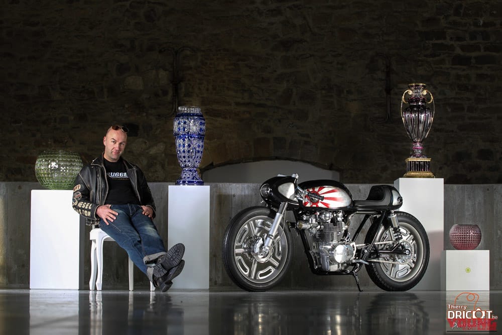 ｜ホンダCB450カスタム「ジャパン・トリビュート」とは？世界王者フレッド・クルーガーが放つ究極のカフェレーサー