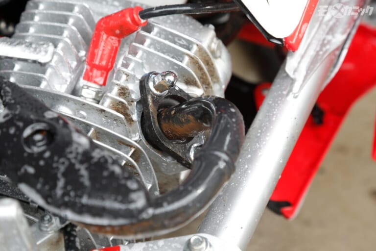 BAN-ZI｜MUD MAX ｜エキパイまわり｜CRF125F｜強アルカリ[pH14]なのにアルミや塗装を侵さない洗剤「 マッドマックス」の活用法
