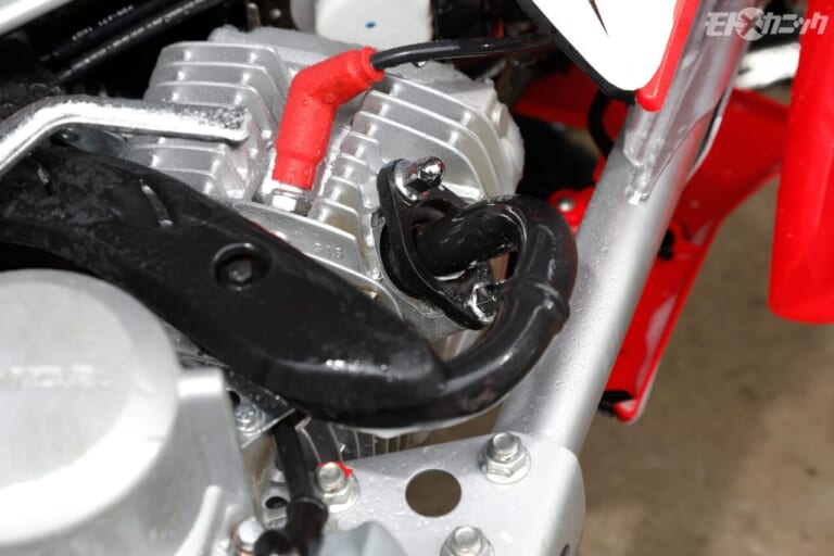 BAN-ZI｜MUD MAX ｜エキパイまわり｜CRF125F｜強アルカリ[pH14]なのにアルミや塗装を侵さない洗剤「 マッドマックス」の活用法