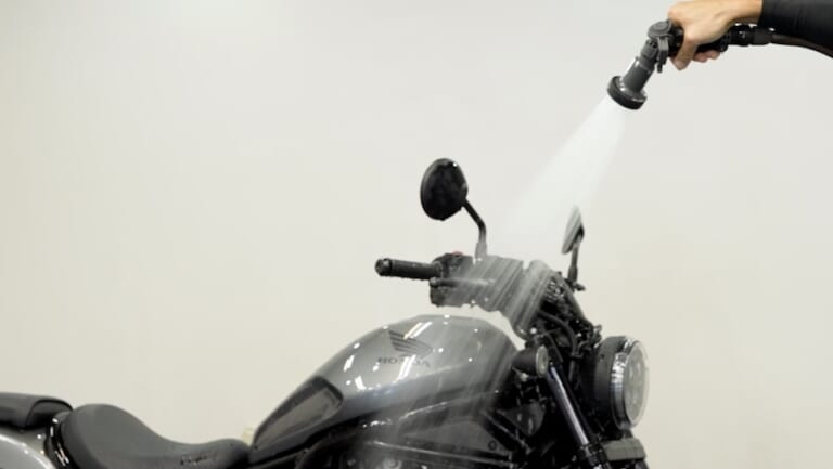 【洗車図鑑】車種別バイクの洗い方教えます!ホンダ「レブル1100」|【洗車図鑑】車種別バイクの洗い方教えます!〜和製大型クルーザーの決定版!ホンダ「レブル1100」編〜