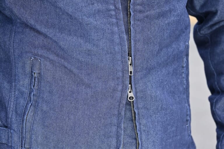 デグナーAAAデニムジャケット｜欧州の安全基準であるCE規格のAA〜AAAクラスをクリアした生地を使ったシンプルデザインのライディングデニムウェア