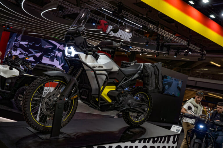 Can-am｜電動二輪車｜欧州で電動バイクは本当に頓挫したのか？ エンジン車とEVは“適材適所”へ