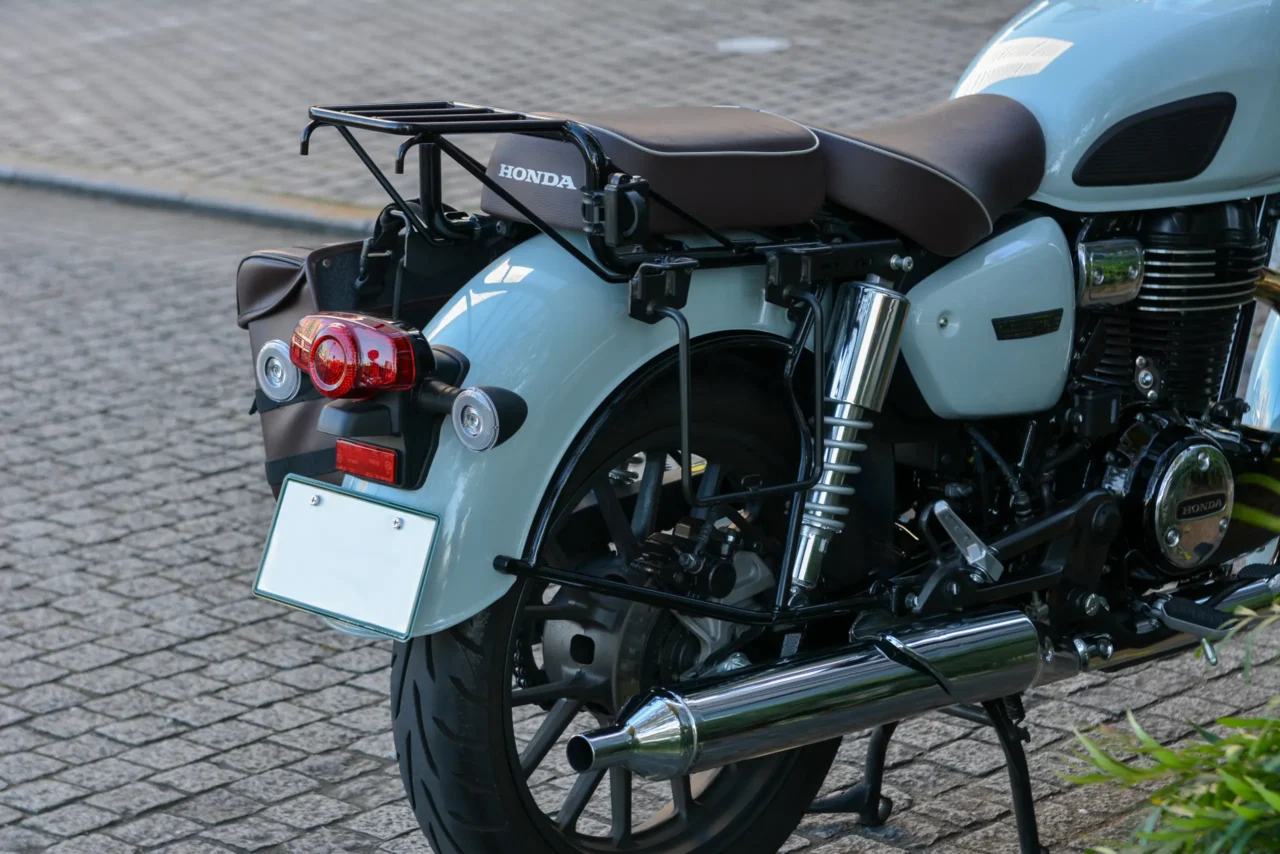 【ホンダ(HONDA)GB350 C】スクーター歴18年のベテランが初のMT車に選んだ理由とは? 実燃費35km/Lと「速さではない」魅力を語る｜【ホンダ(HONDA)GB350 C】スクーター歴18年のベテランが初のMT車に選んだ理由とは? 実燃費35km/Lと「速さではない」魅力を語る