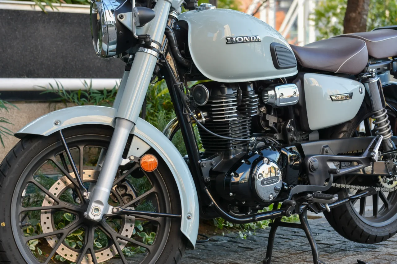 【ホンダ(HONDA)GB350 C】スクーター歴18年のベテランが初のMT車に選んだ理由とは? 実燃費35km/Lと「速さではない」魅力を語る｜【ホンダ(HONDA)GB350 C】スクーター歴18年のベテランが初のMT車に選んだ理由とは? 実燃費35km/Lと「速さではない」魅力を語る