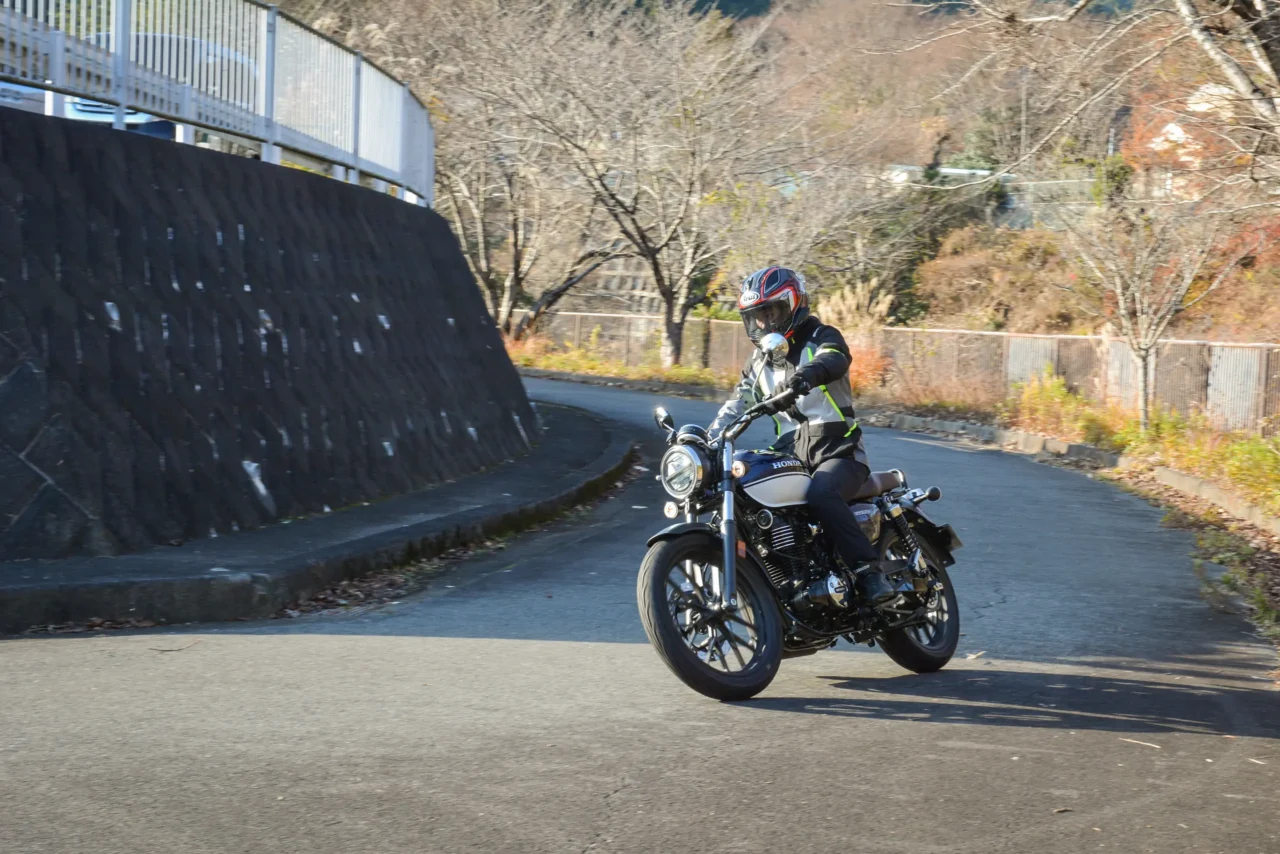 「GB350はいいヤツすぎて…」全日本モトクロス女王が公道で乗ってベタ褒めした“意外な理由”｜「GB350はいいヤツすぎて…」全日本モトクロス女王が公道で乗ってベタ褒めした“意外な理由”