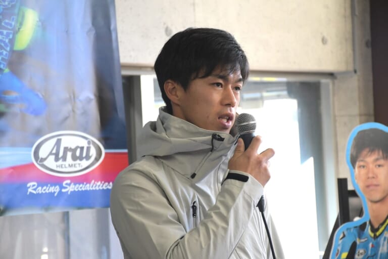 小椋藍アライヘルメットサイン会｜【アライヘルメット】MotoGPライダー小椋藍選手のサイン会を開催！『とりあえず謝っておきましょう』