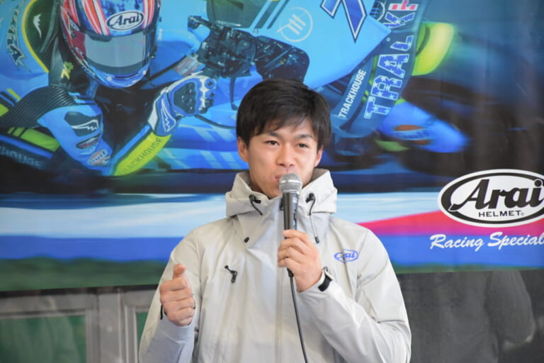 小椋藍アライヘルメットサイン会｜【アライヘルメット】MotoGPライダー小椋藍選手のサイン会を開催！『とりあえず謝っておきましょう』