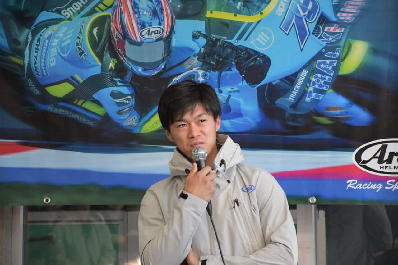 小椋藍アライヘルメットサイン会｜【アライヘルメット】MotoGPライダー小椋藍選手のサイン会を開催！『とりあえず謝っておきましょう』