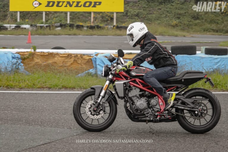 HD埼玉花園|サーキット走行|参加者|ハーレーでのツーリング先はサーキット。安全に思い切りバイクを楽しめる環境でスポーツライディングを満喫!<HD埼玉花園>